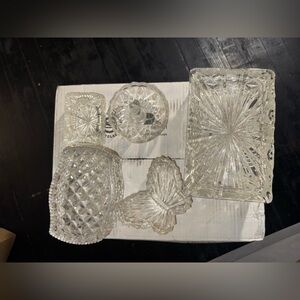 Crystal Clear Glass Statement Bracelet with Vintage-Inspired Design